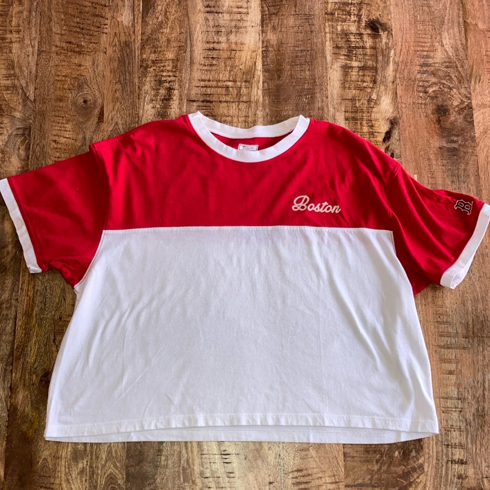 Tailgate Boston Red Sox Cropped Tee